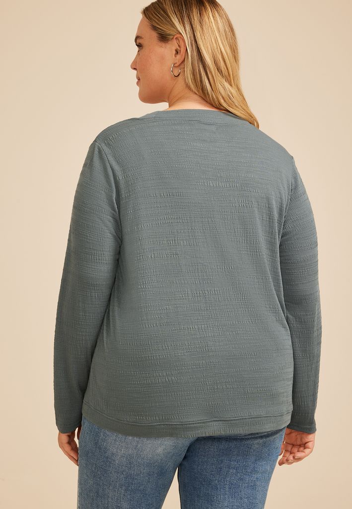 Plus Size Textured Curved Hem Cardigan - Image 2