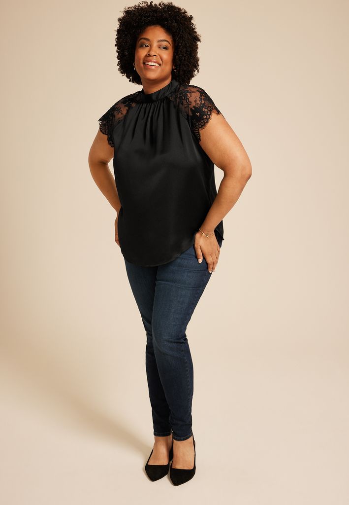 Plus Size Black Lace Short Sleeve Blouse - Image 3