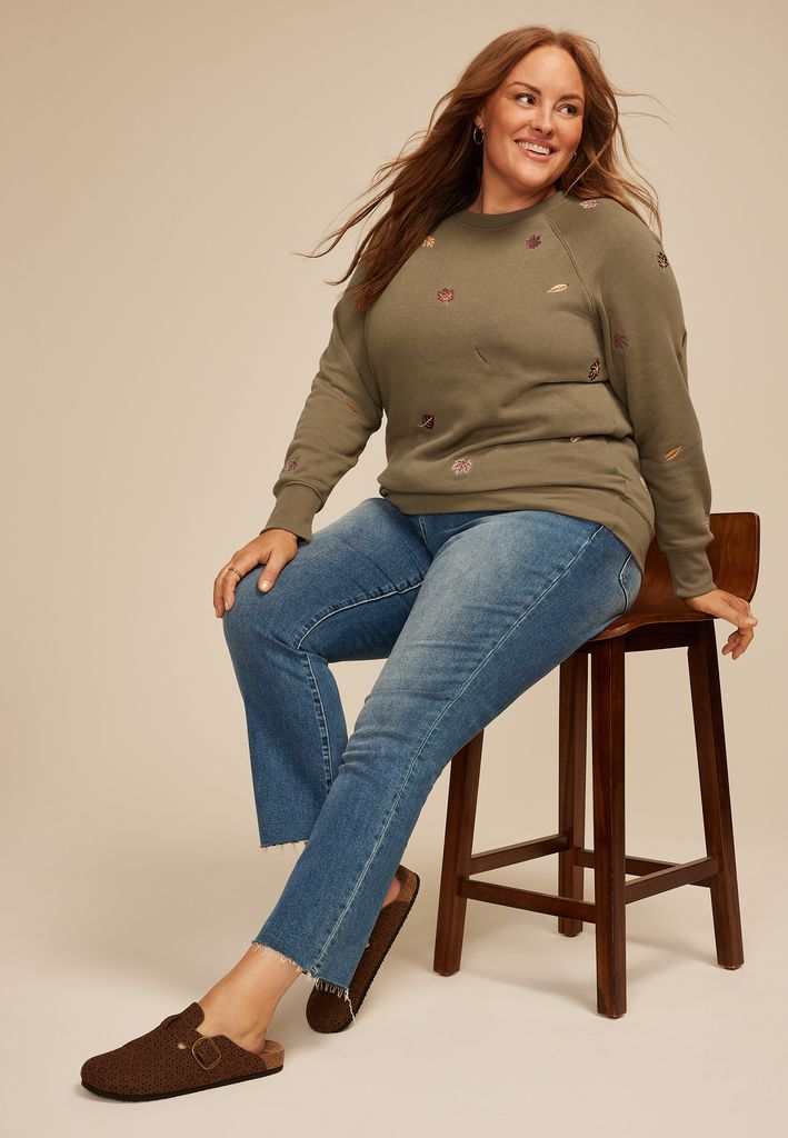 Plus Size Embroidered Falling Leaves Relaxed Fit Sweatshirt - Image 3