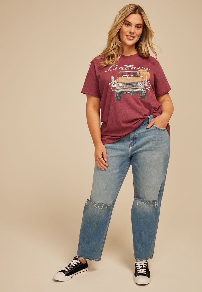 Plus Size Bronco Oversized Fit Graphic Tee - Image 3