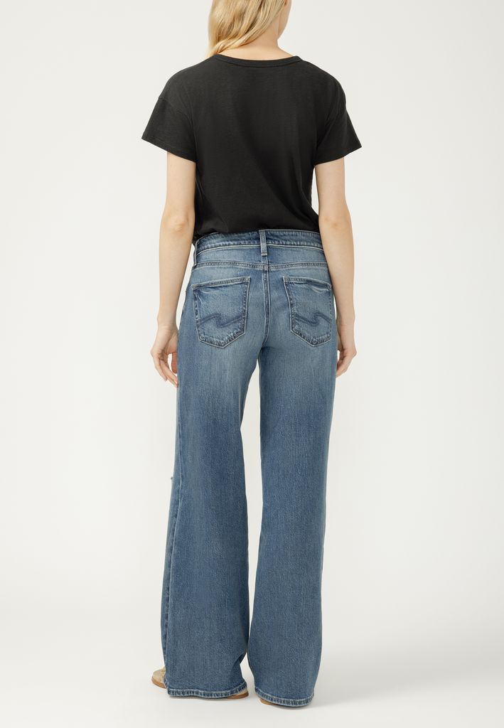 Silver Jeans Co.® Suki Curvy Mid Rise Luxe Stretch Wide Leg Jean - Image 2
