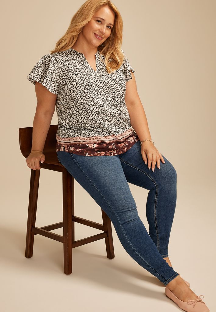 Plus Size Atwood Floral Border Flutter Sleeve Blouse - Image 3