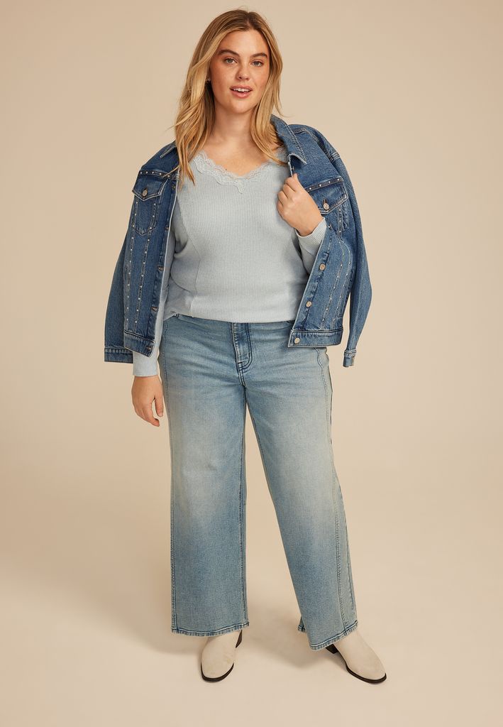 Plus Size Cozy Lace Trim V Neck Top - Image 3