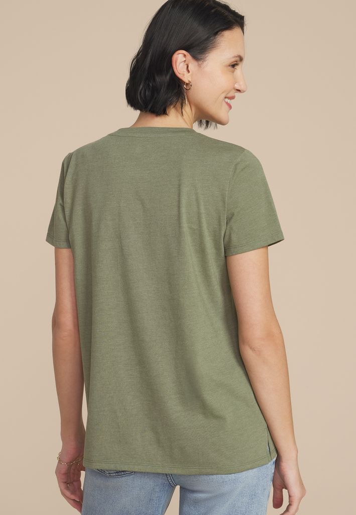 Yellowstone Embroidered Classic Fit Graphic Tee - Image 2