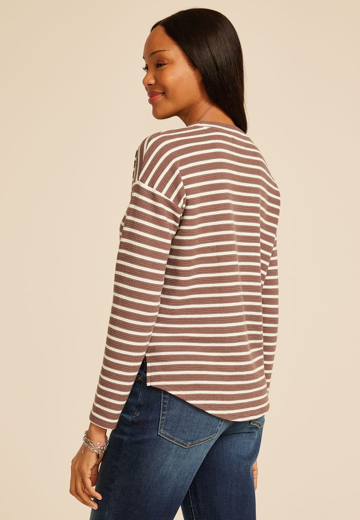 24/7 Clara Long Sleeve Seersucker Tee - Image 2