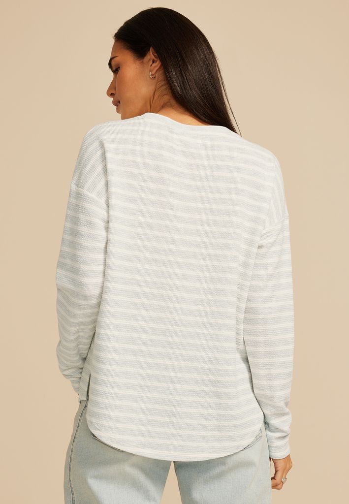 24/7 Clara Long Sleeve Seersucker Tee - Image 2