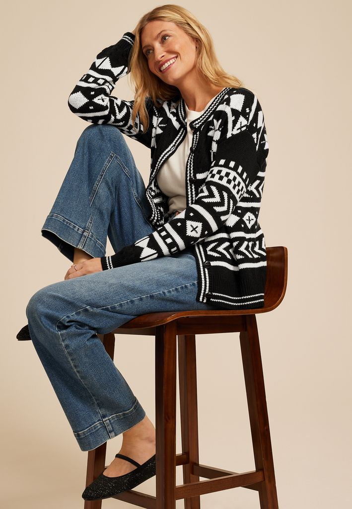 Nordic Snowflake Button Front Cardigan - Image 3