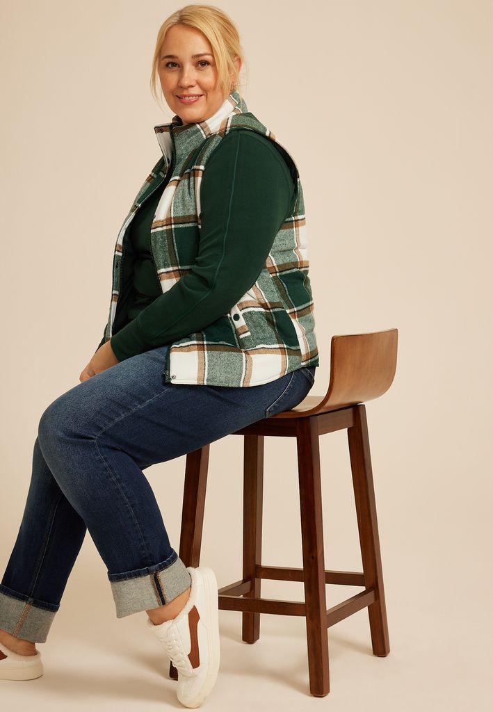 Plus Size Green Plaid Puffer Vest - Image 3