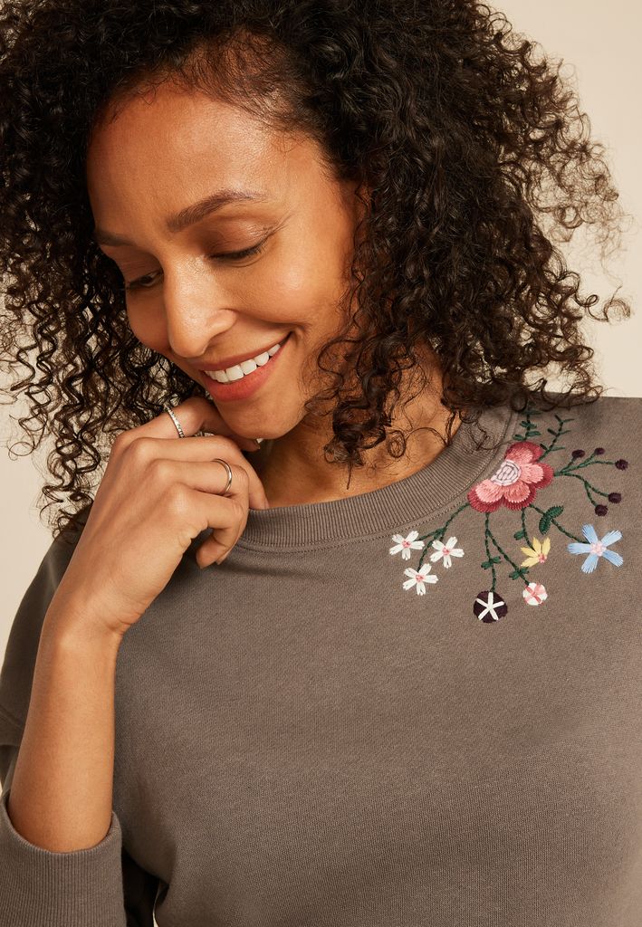 Floral Embroidered Relaxed Fit Sweatshirt - Image 3
