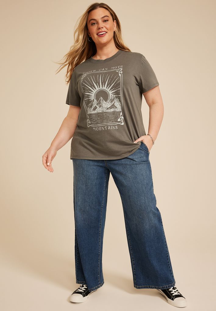 Plus Size Faith Can Move Mountains Oversized Fit Graphic Tee - Image 3